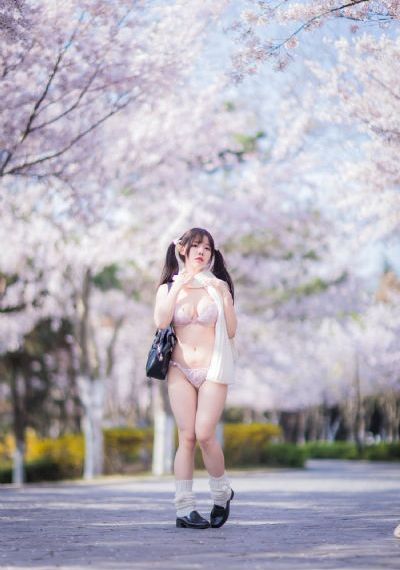 善良的邻居的妻子在线观看