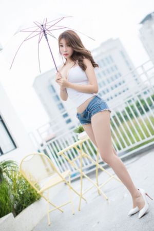 新村晶